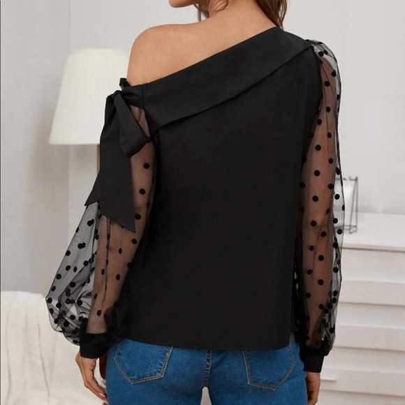 Black mesh dot sleeve blouse - Picture 2 of 6